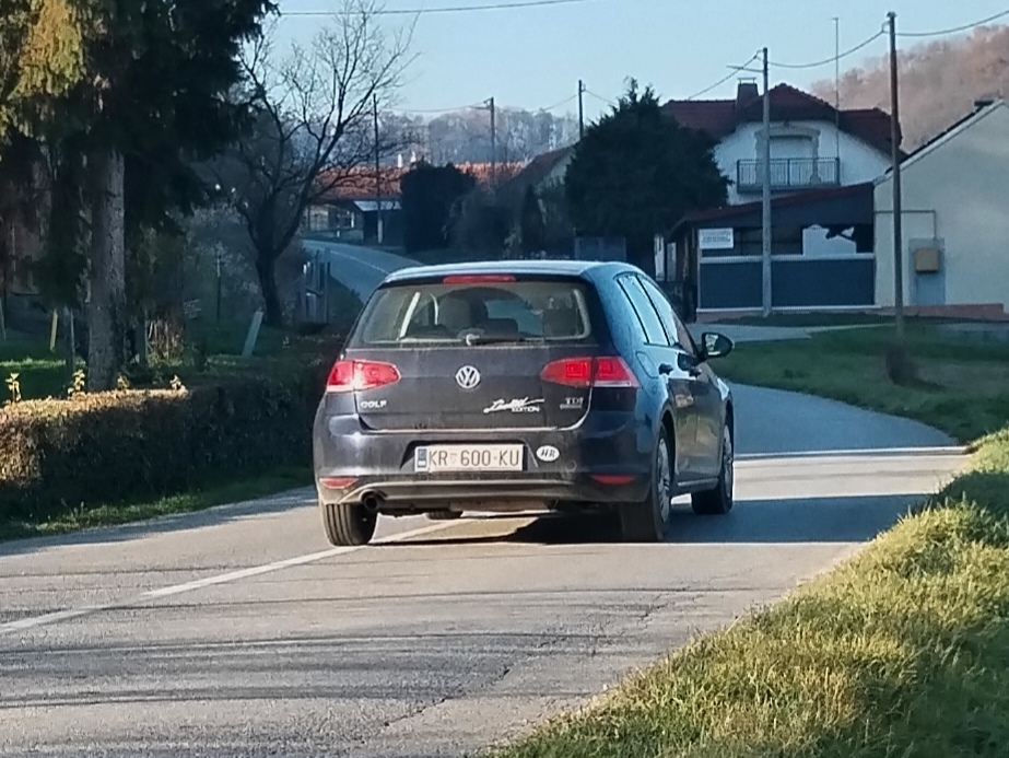 KR 600-KU, Volkswagen Golf 