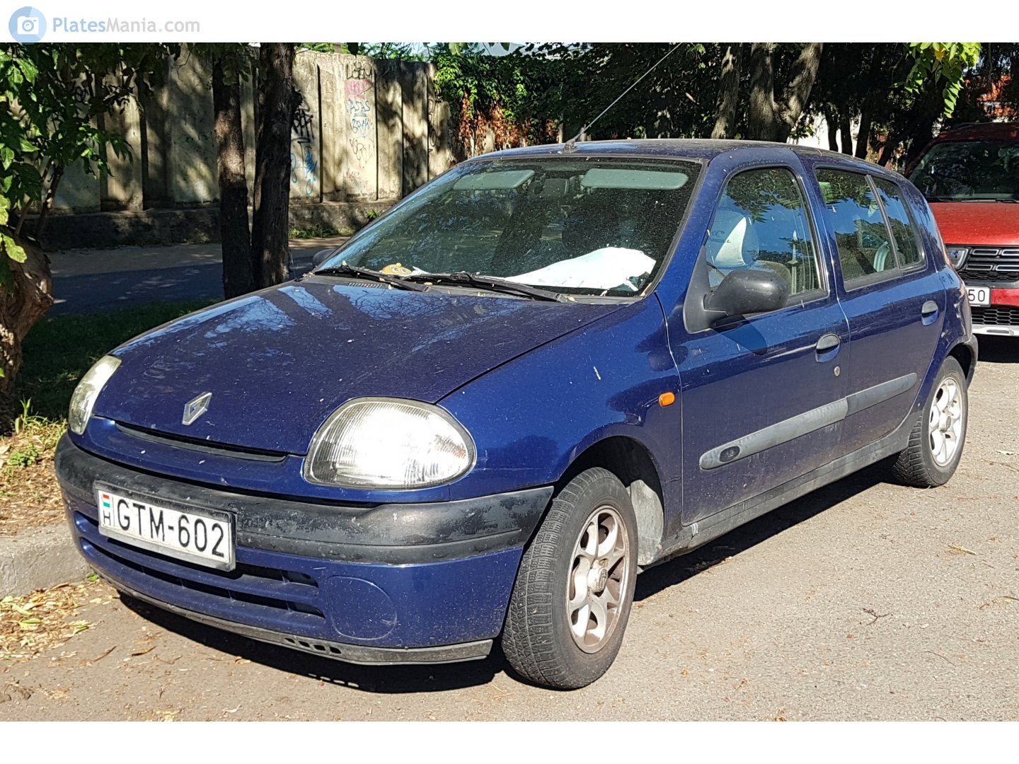 GTM-602, Renault Clio 2nd gen 5-door Hatch (B65), 1998–2001 (–2003 for LATAM-market)