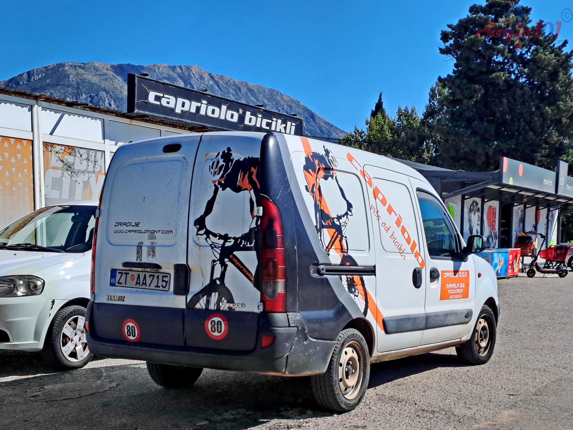 ZT AA715, Renault Kangoo 1st gen (F76/K76), 1997–2003 (–2008 for LATAM-market)