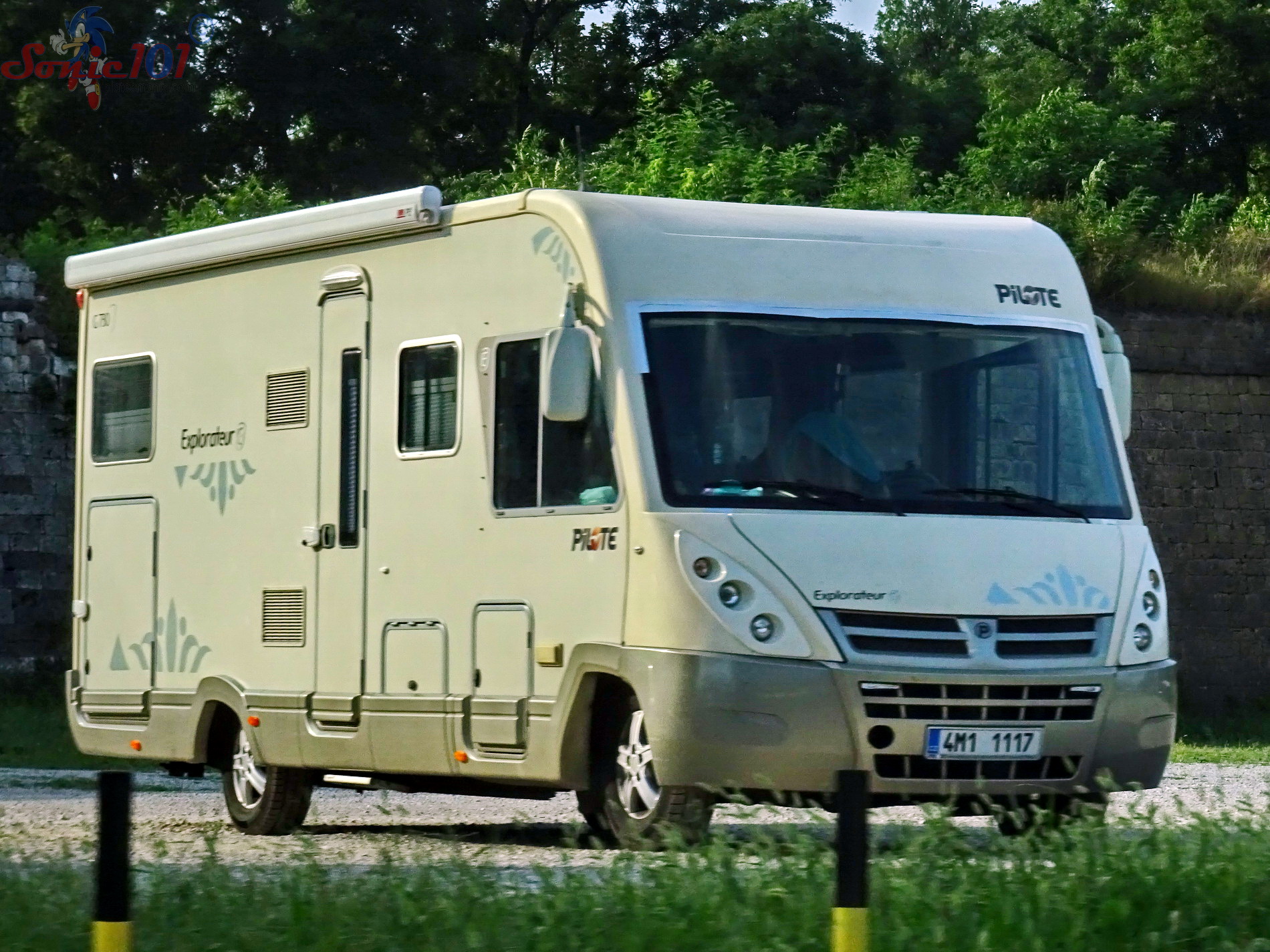 4M1 1117, Pilote G-Series 