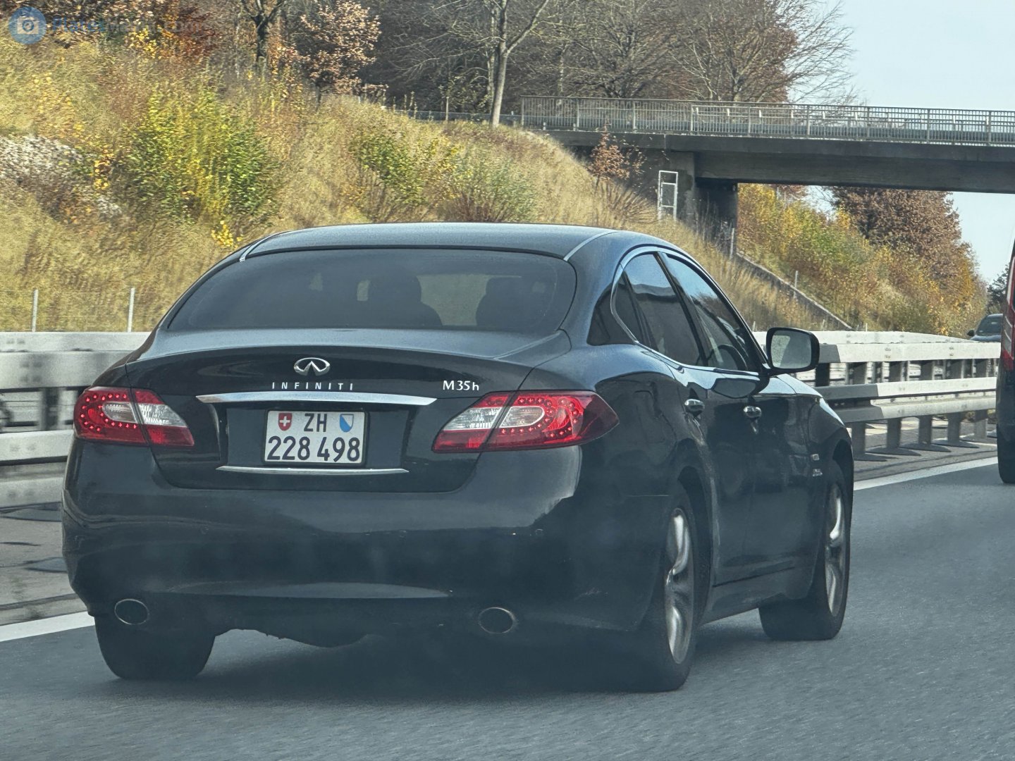 ZH 228498, Infiniti Q70/M-Series 4th gen M-series/Q70, 2010–2014