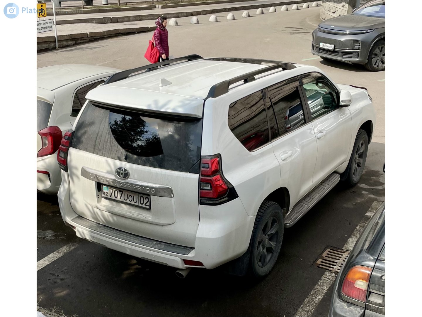 707 UOU 02, Toyota Land Cruiser Prado 4th gen 5-door SUV (J150), 2nd facelift, 2017–2023