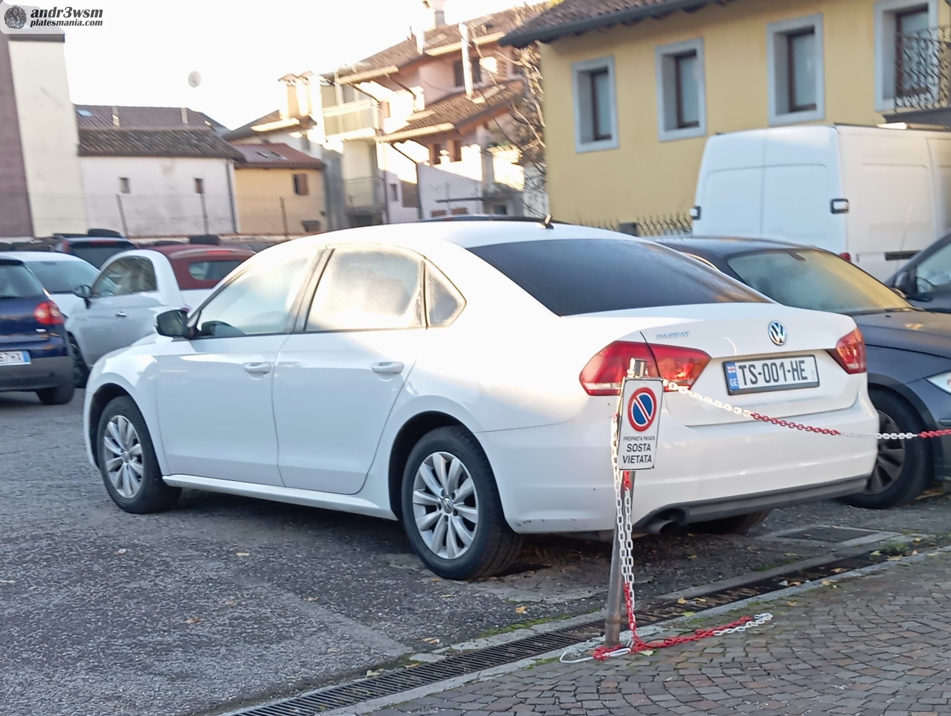 TS-001-HE, Volkswagen Passat 