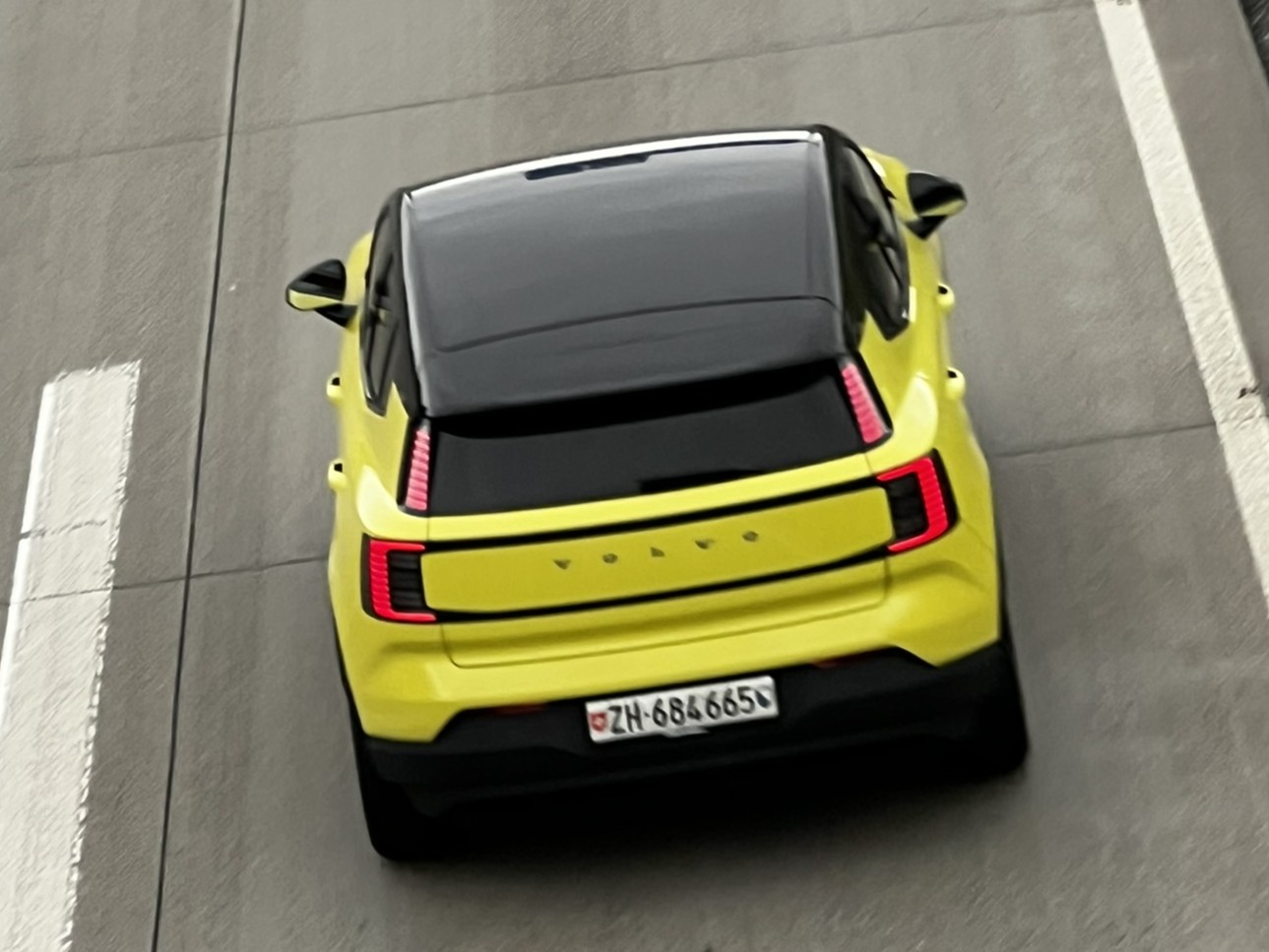 ZH 684665, Volvo EX30 1st gen (SEA2), 2023–