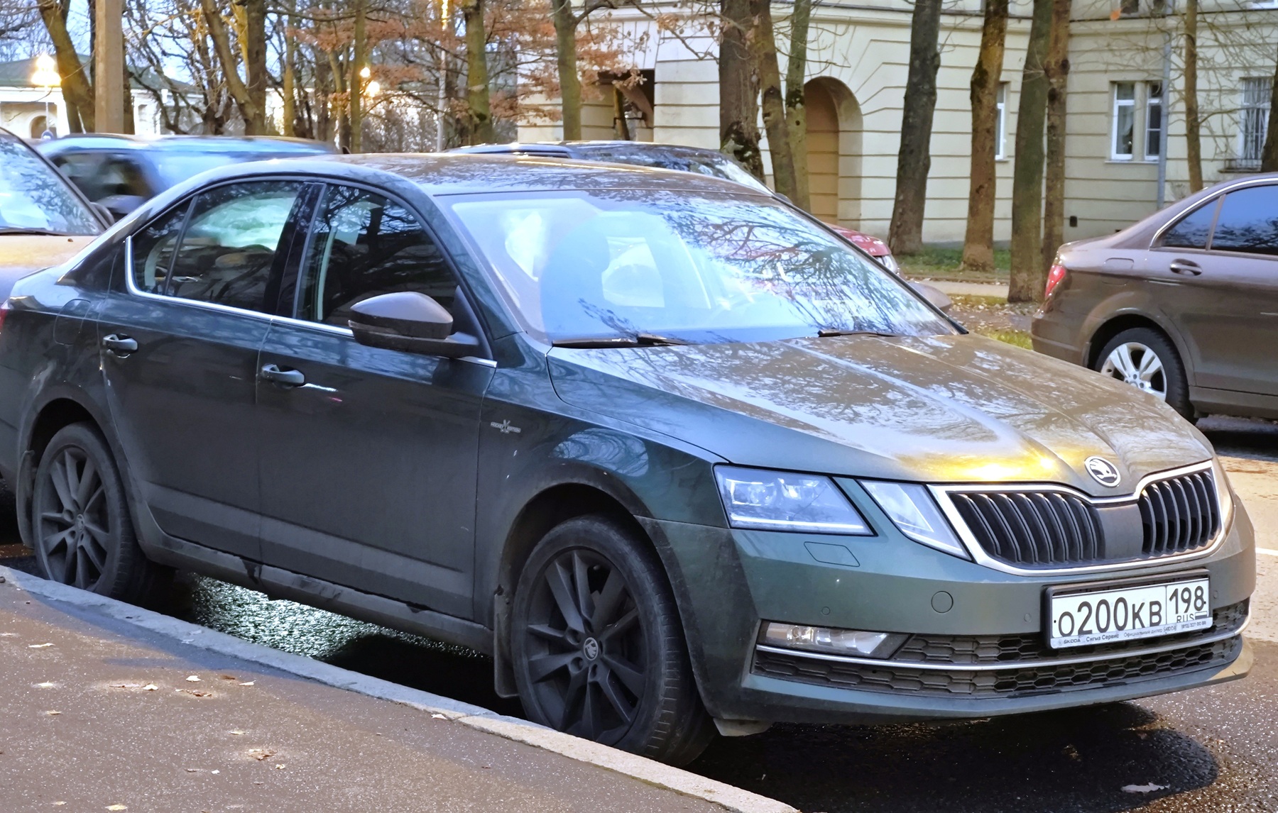 о 200 кв 198, Skoda Octavia 