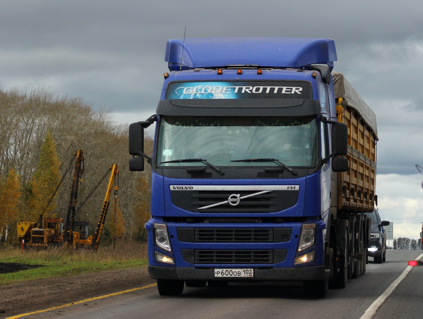 р 600 ов 102, Volvo FM 2nd gen, facelift, 2010–2013