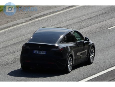 GZ-162-BB, Tesla Model Y