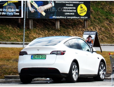 AE HV-244, Tesla Model Y