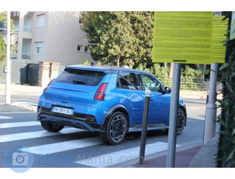 HE-081-SL, Alpine A290