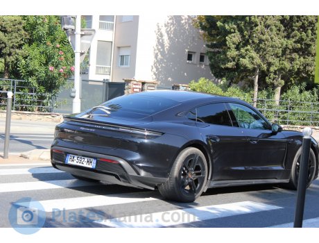 HA-592-MM, Porsche Taycan