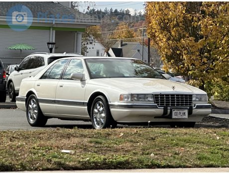 00-PLHK, Cadillac Seville