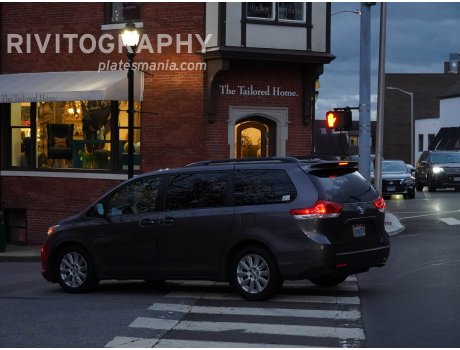 0106 PLD, Toyota Sienna