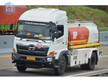 B 9616 UFV, Hino 500 Series