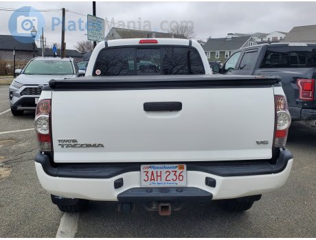 3AH 236, Toyota Tacoma