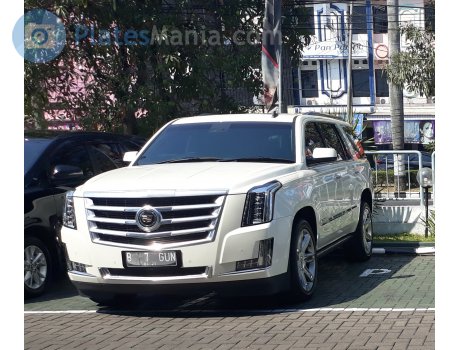 B 7 GUN, Cadillac Escalade