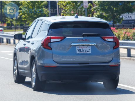 9NJZ942, GMC Terrain