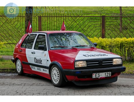 ES-129, Volkswagen Golf