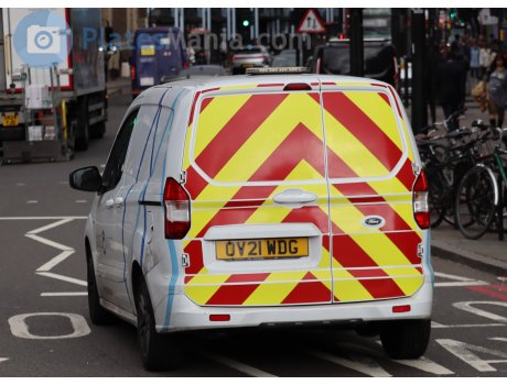 OV21 WDG, Ford Transit Courier