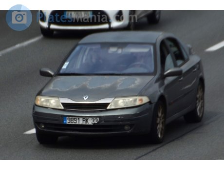 9891 RK 33, Renault Laguna