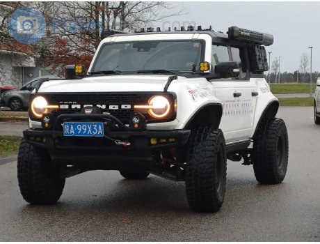 陕A·99X3A, Ford Bronco