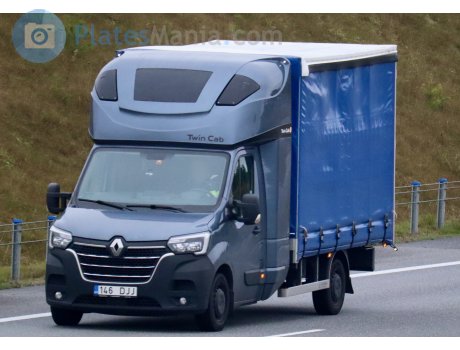 146 DJJ, Renault Master