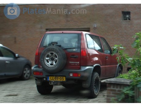 LL-FF-05, Nissan Terrano II