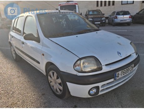 A 1808 EB, Renault Clio