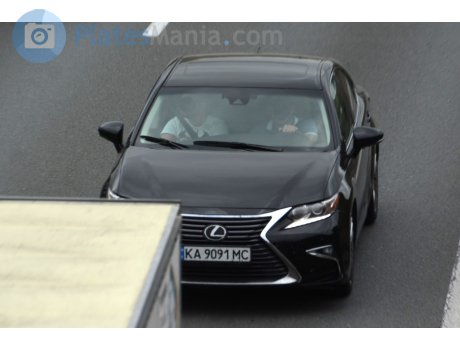 KA 9091 MC, Lexus ES