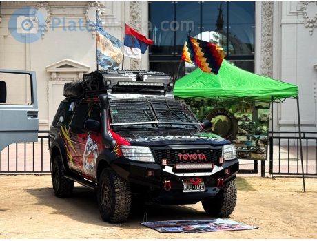 MOB 074, Toyota Hilux