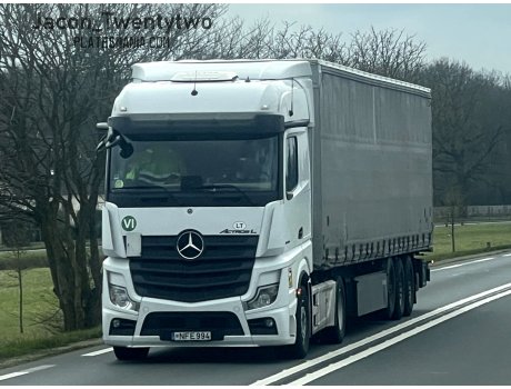 NFE 994, Mercedes-Benz Actros