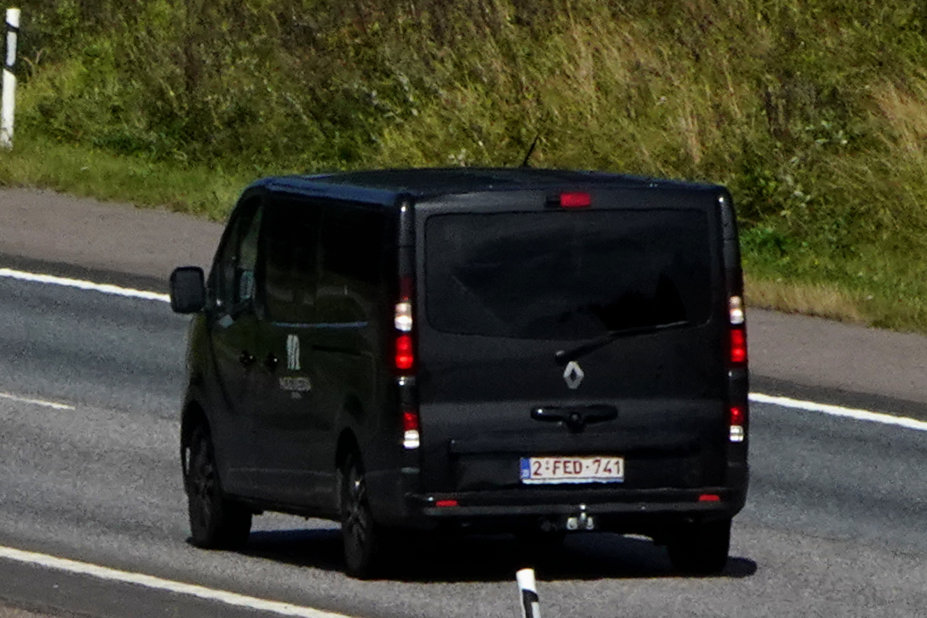 2-FED-741, Renault Trafic 