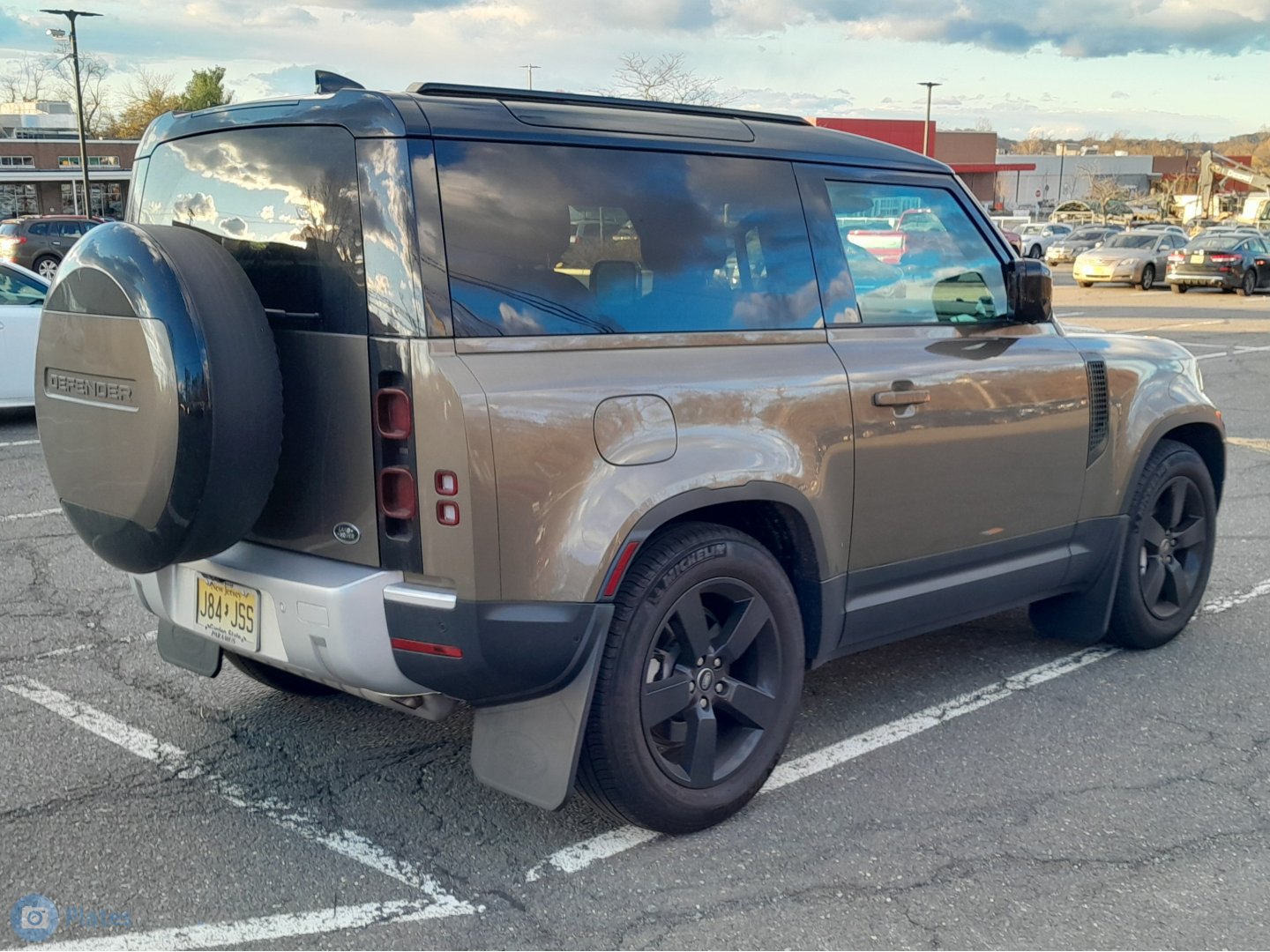 J84-JSS, Land Rover Defender 2nd gen 90