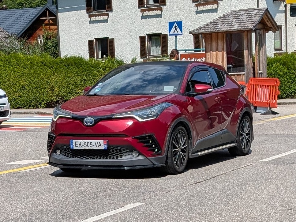 EK-505-VA, Toyota C-HR 1st gen (AX10/AX50), 2016–2023