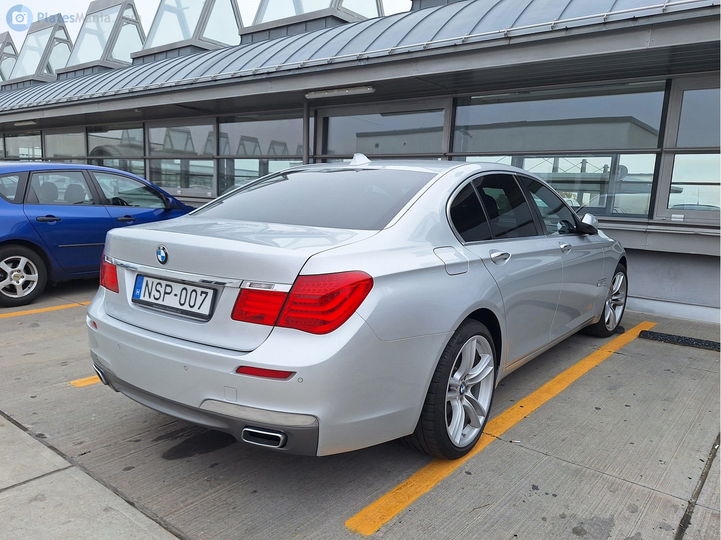 NSP-007, BMW 7 Series 5th gen (F01–F04), 2008–2015