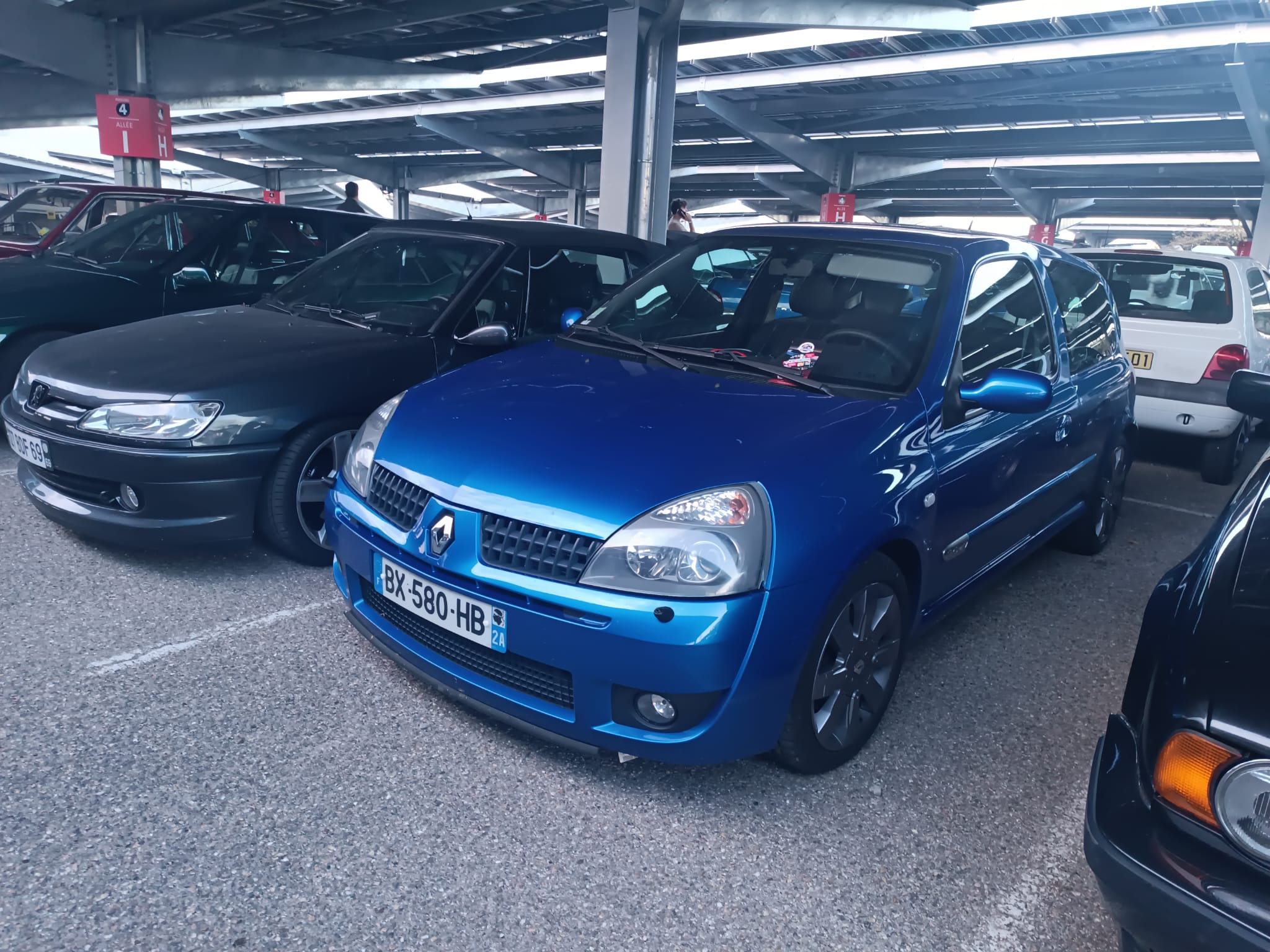 BX-580-HB, Renault Clio 2nd gen 3-door Hatch (C65), 1st facelift, 2001–2006