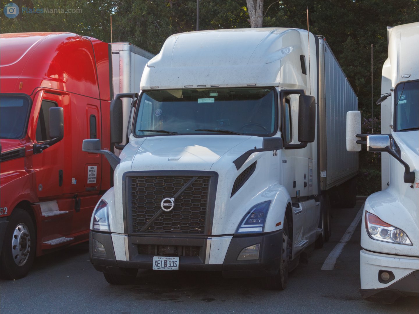 XE1 93S, Volvo VN Series 3rd gen VNL, 2017­–