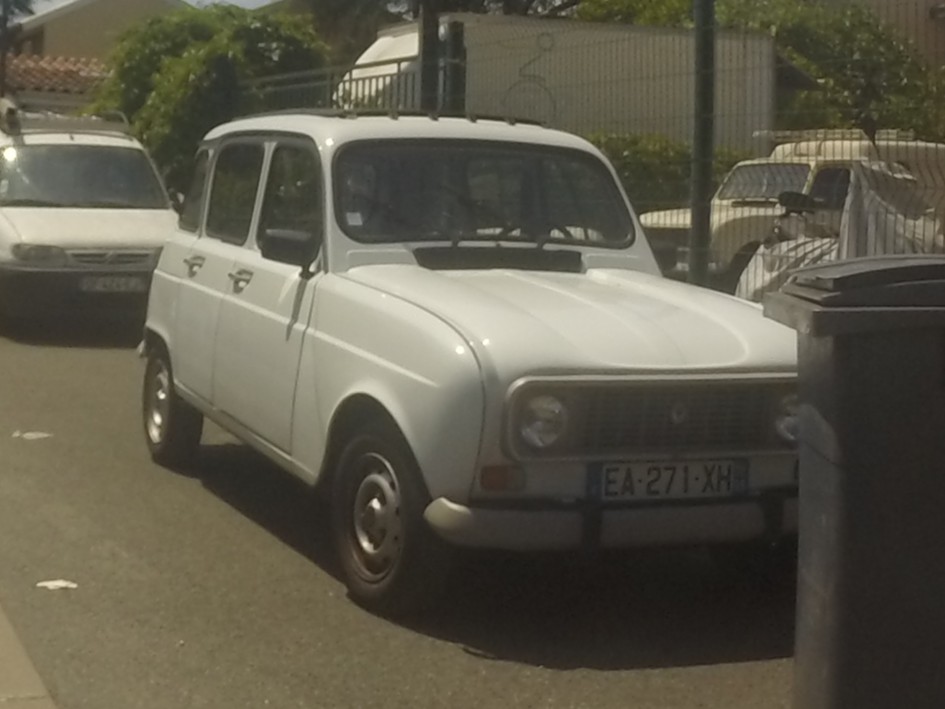 EA-271-XH, Renault 4 1st gen Sedan/Hatch (112), 1961–1992
