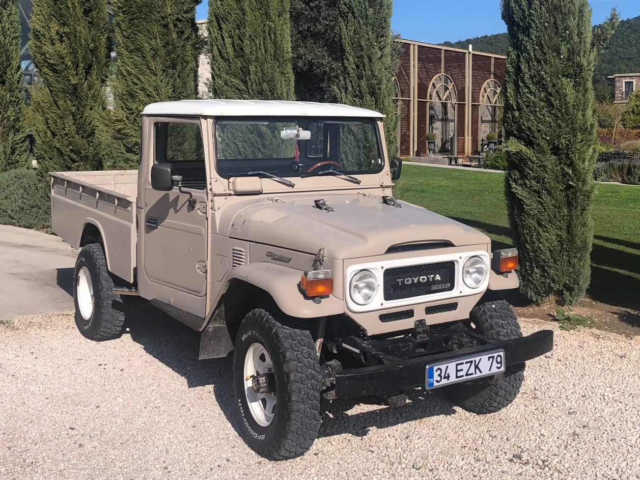 34 EZK 79, Toyota Land Cruiser 40 Pickup (J45P), 1960–1984