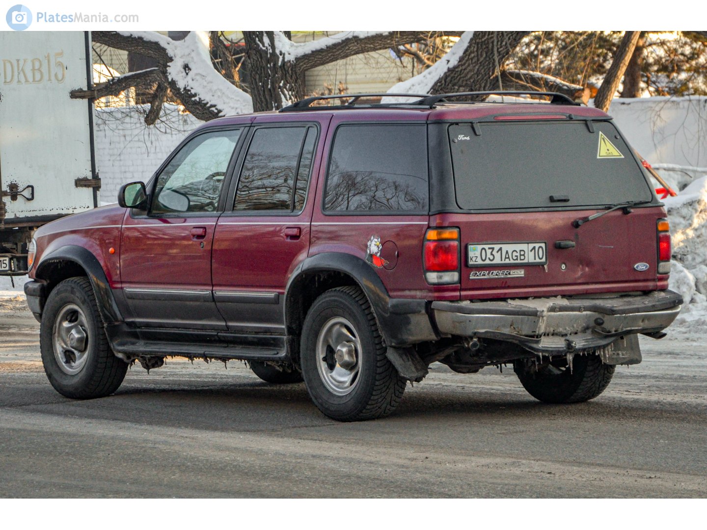 031 AGB 10, Ford Explorer 2nd gen 5-door SUV (UN150), 1994–2000