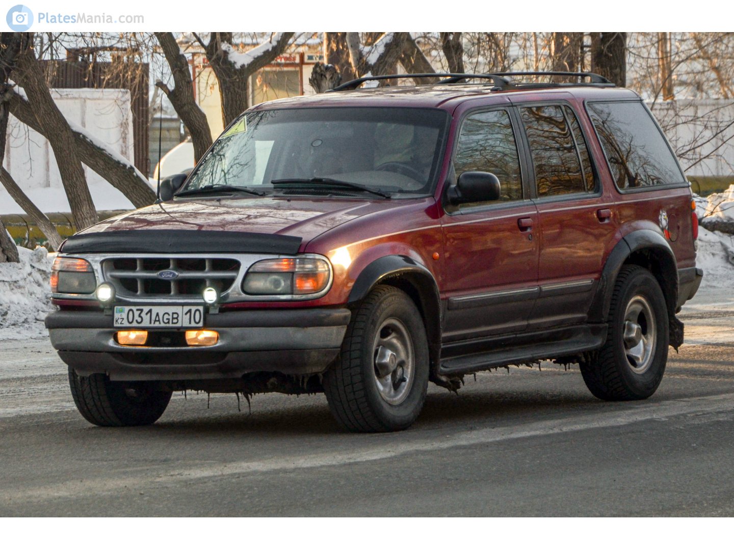 031 AGB 10, Ford Explorer 2nd gen 5-door SUV (UN150), 1994–2000