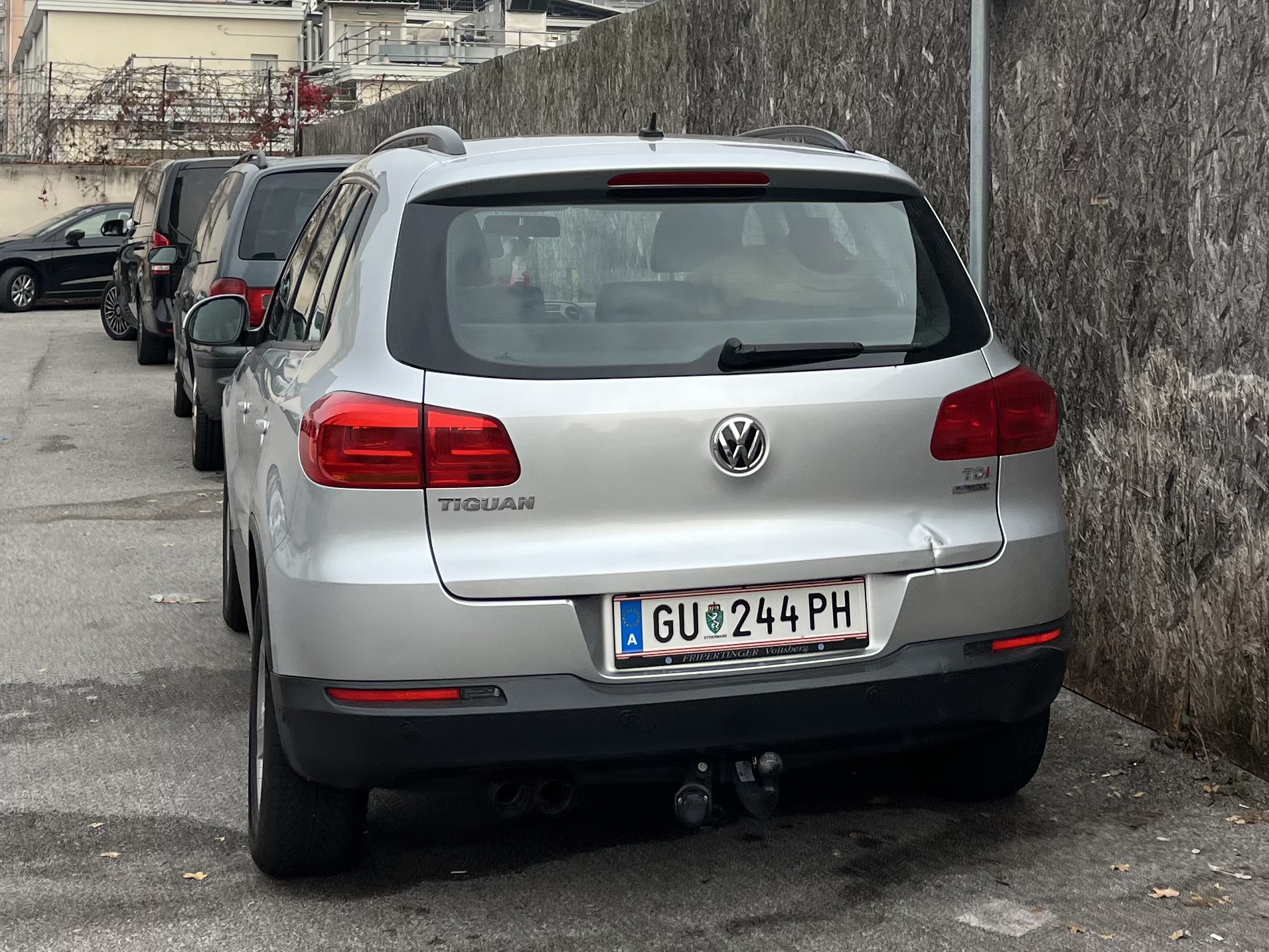 GU 244 PH, Volkswagen Tiguan 1st gen (5N), facelift, 2011–2016