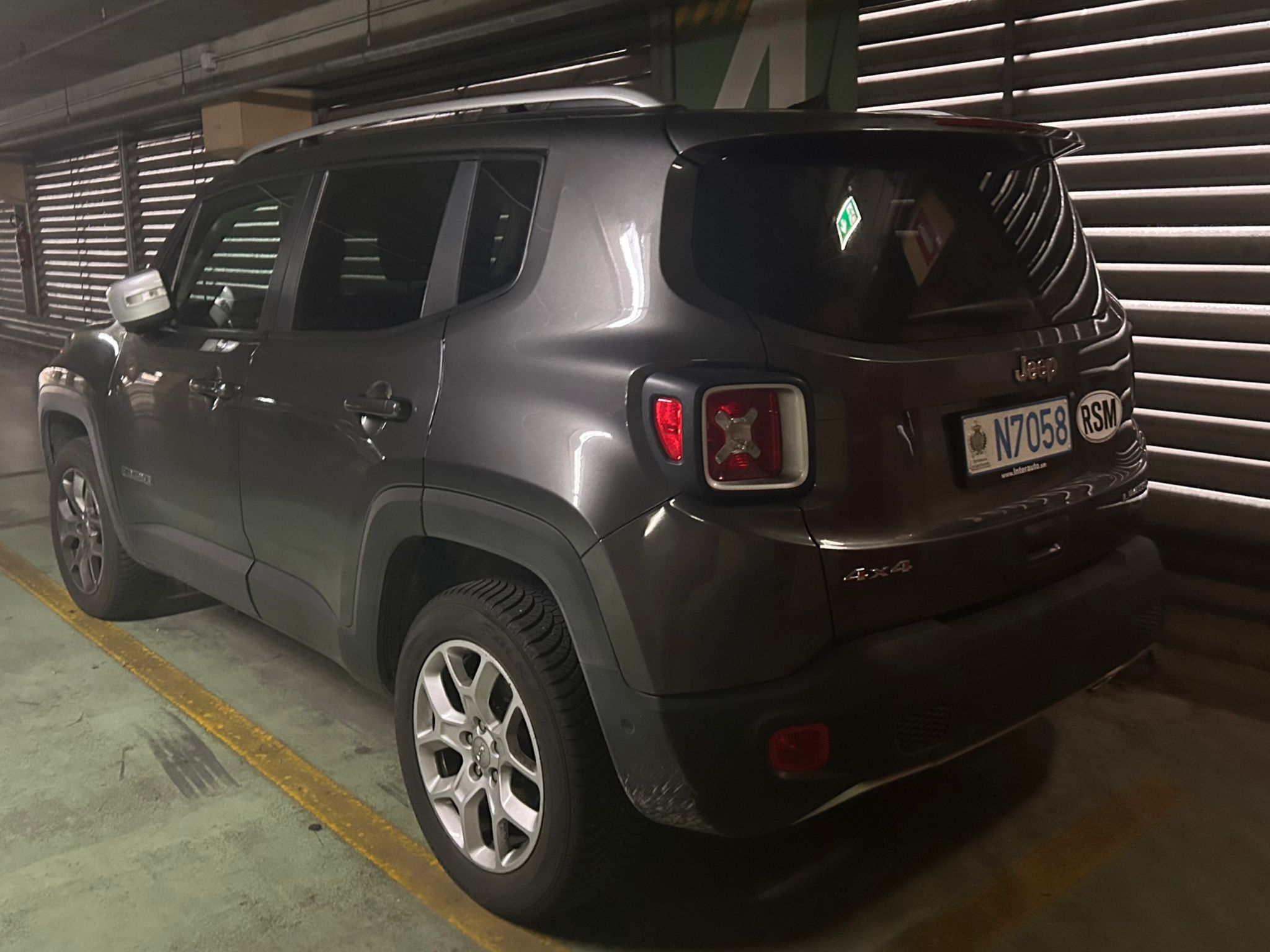 N7058, Jeep Renegade 