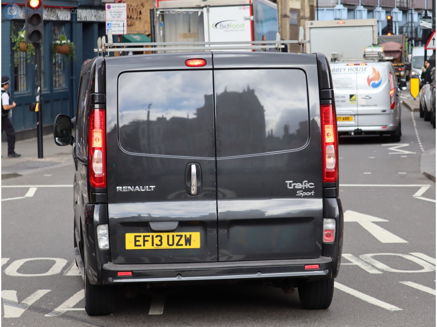 EF13UZW, Renault Trafic 2nd gen (X83), 2001–2014