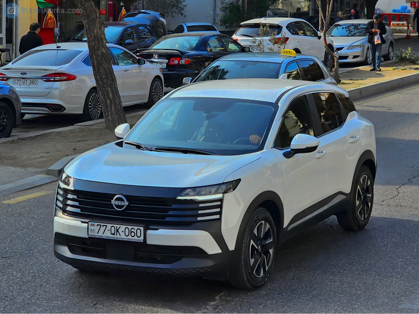 77 QK 060, Nissan Kicks 