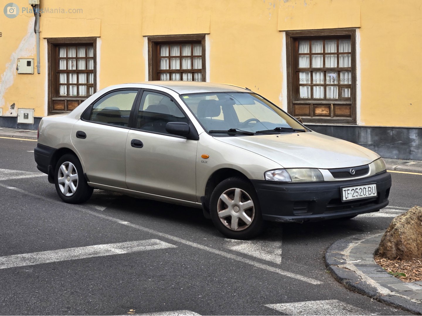 TF 2520 BU, Mazda 323 5th gen S (Protégé/Lantis/Familia) Sedan (BA), 1994–1998