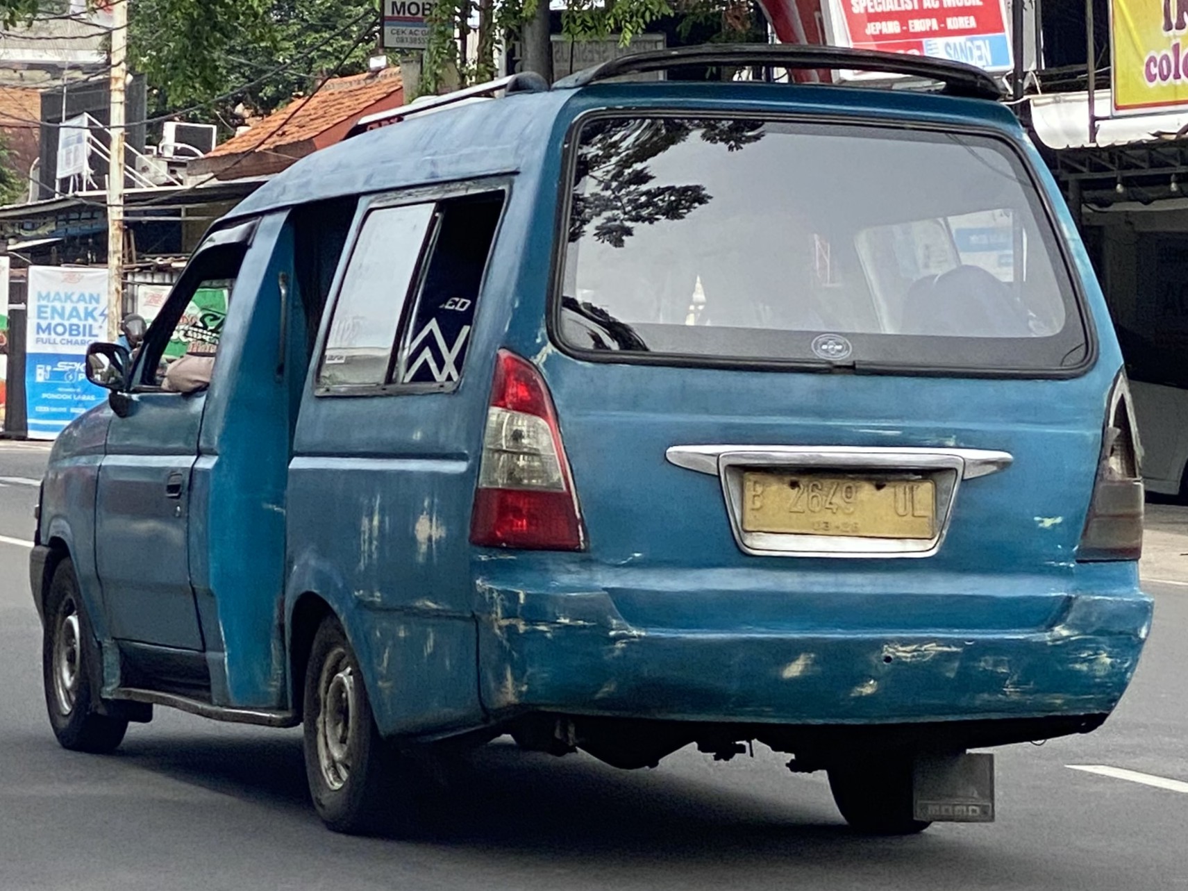B 2649 UL, Isuzu Panther 1st gen Pickup (TBR12/30/52/54), 1991–2007