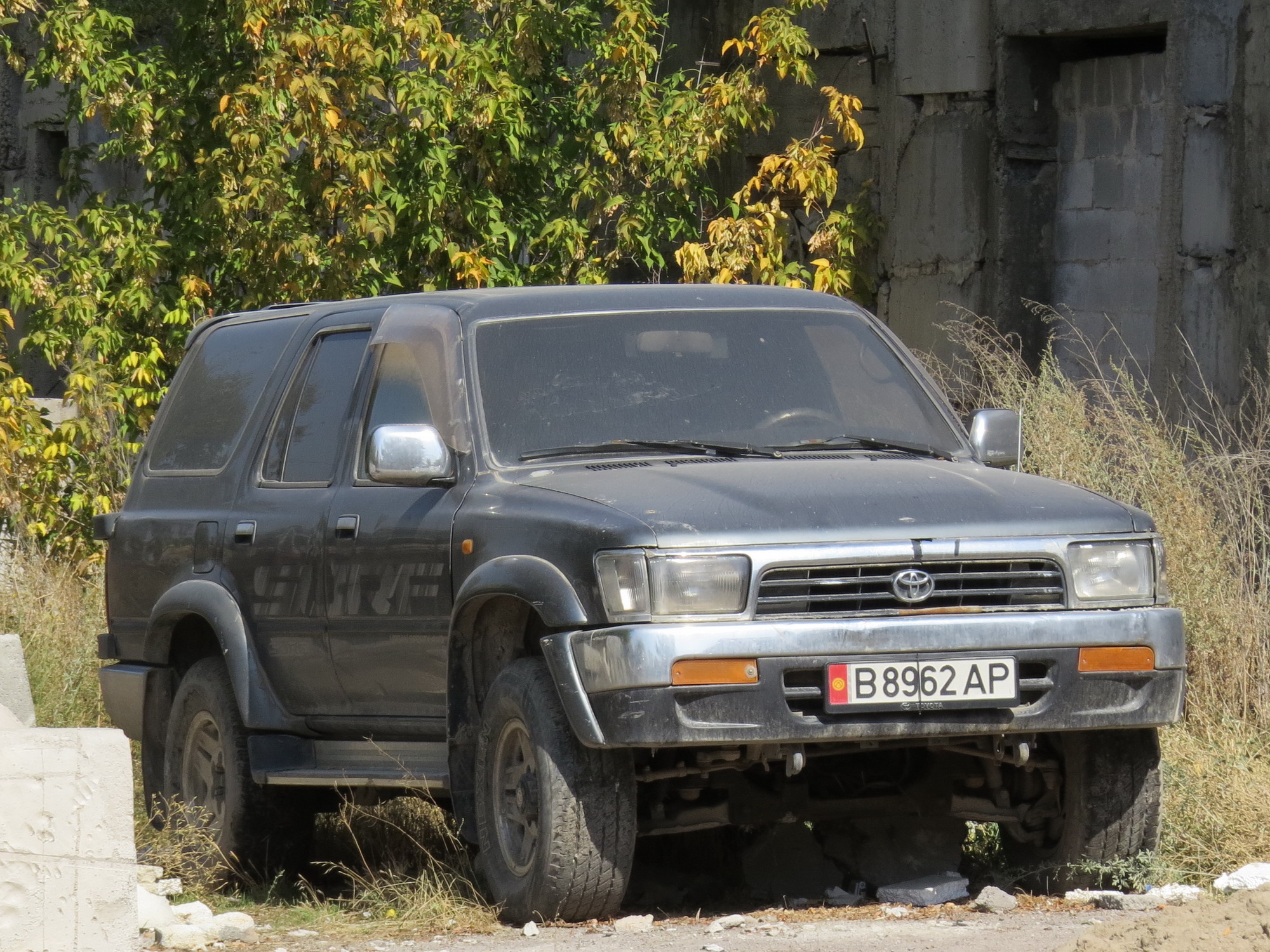 B 8962 AP, Toyota Hilux Surf 2nd gen (N130), 1989–1995