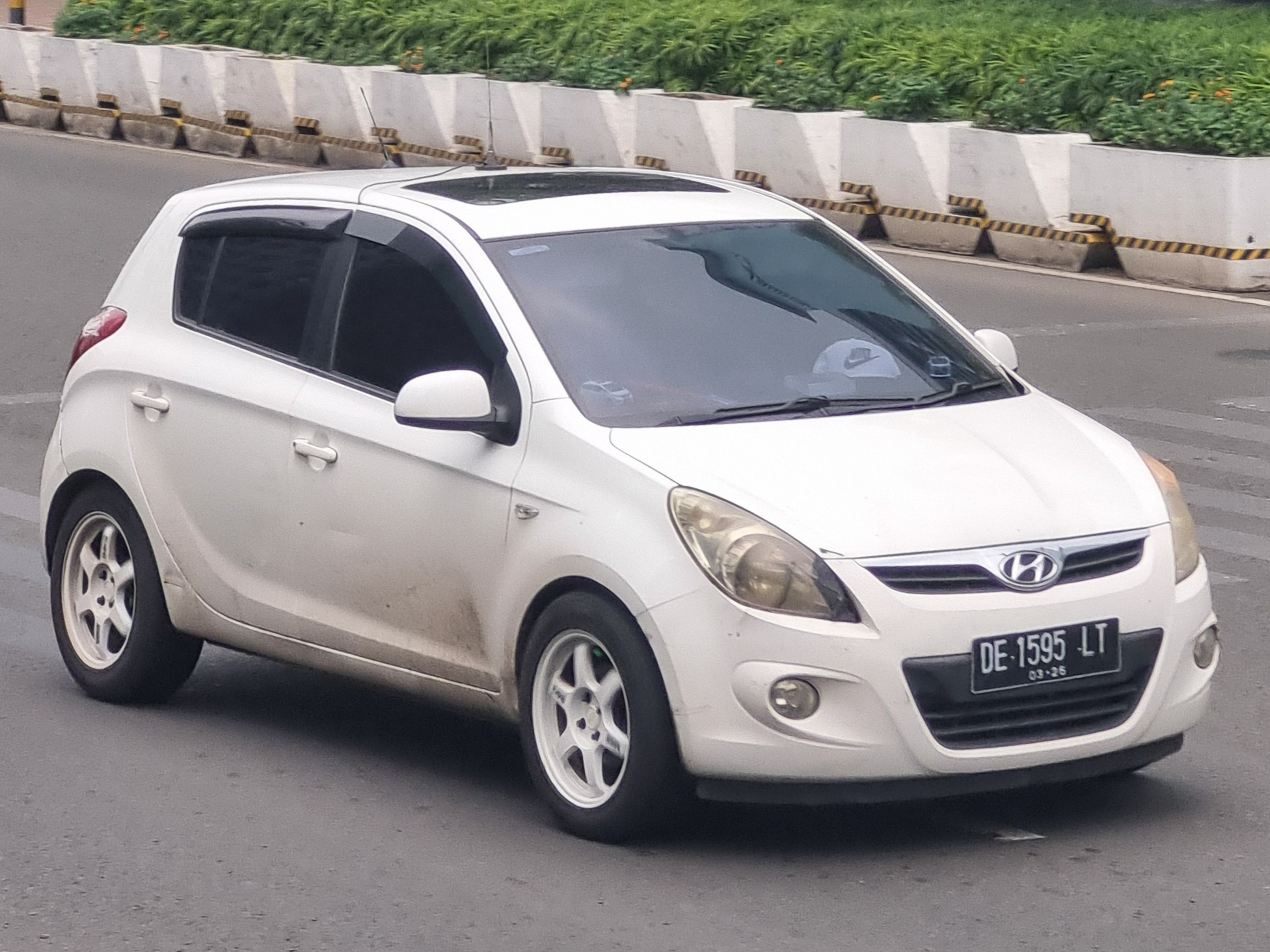 DE 1595 LT, Hyundai i20 1st gen 5-door Hatch (PB), 2008–2012