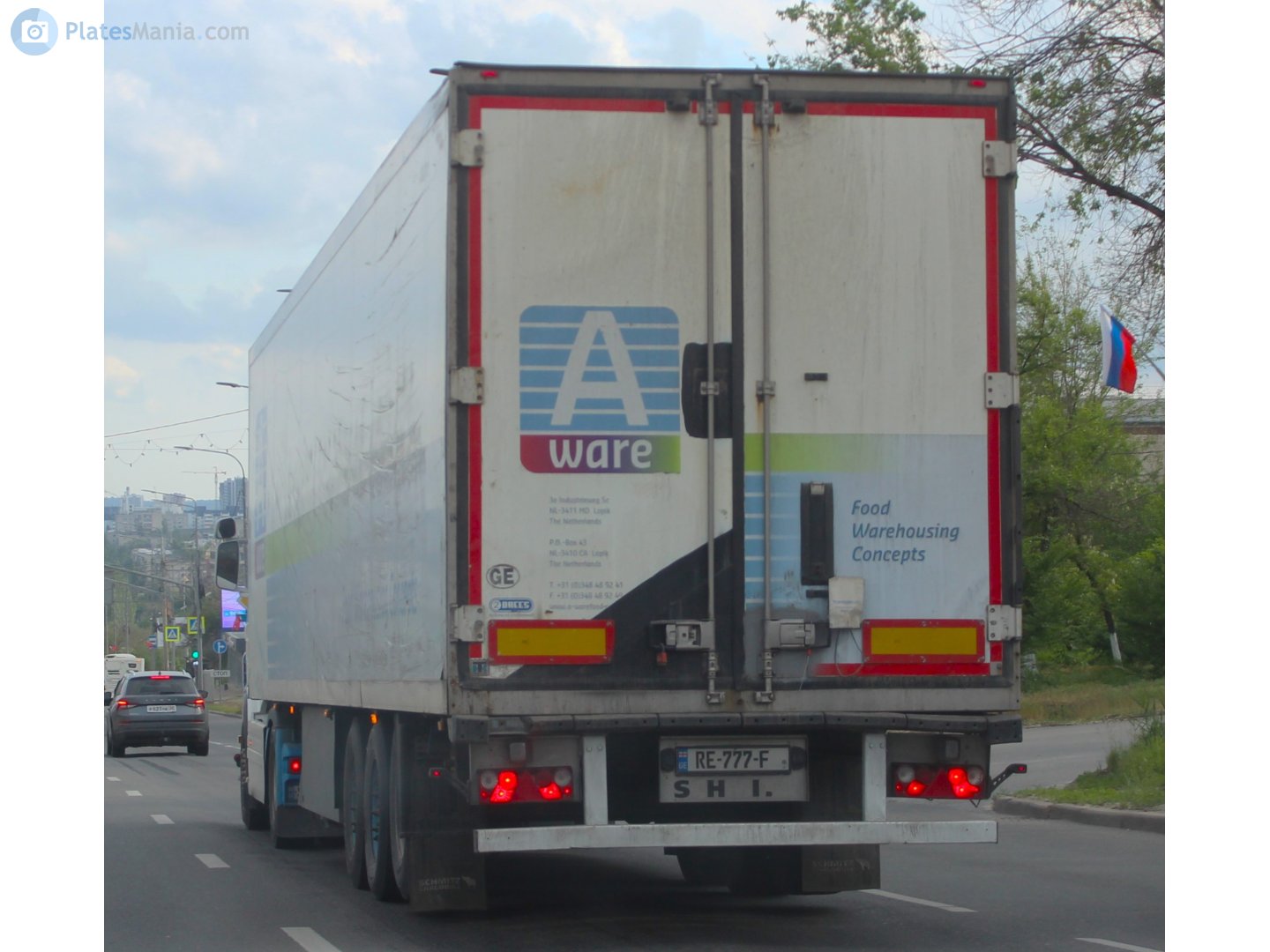 RE-777-F, Trailers (2014) 