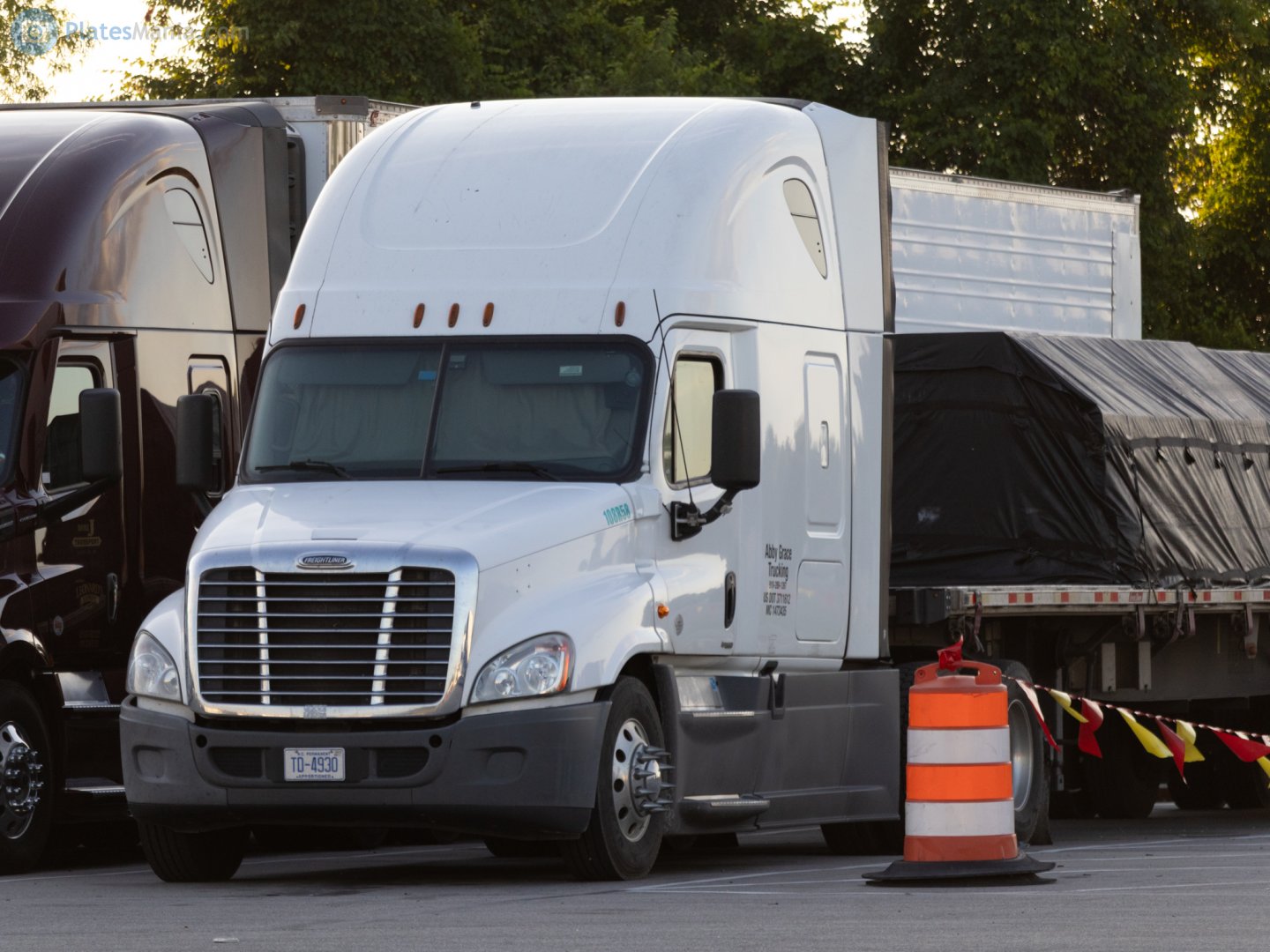 TD-4930, Freightliner Cascadia 1st gen Cascadia (2007–2013) / 2nd gen Cascadia Evolution (2012–2018)